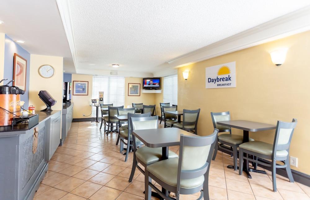 Days Inn By Wyndham Jacksonville Baymeadows מראה חיצוני תמונה